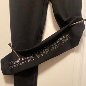 Victoria’s Secret Knockout Leggings XS